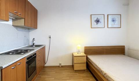 Rent Single studio, Single studio, Námestie hraničiarov, Bratislava - 