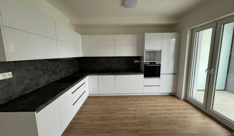 Sale Two bedroom apartment, Two bedroom apartment, Juh, Nové Zámky, Sl