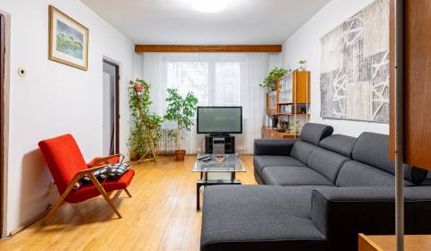 Cozy 2bdr apt 77m2, with balcony and air conditioning, petfriendly