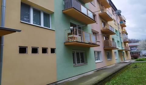 Slnečný 2,5 izbový byt, balkón, výťah, Banská Bystrica, Mládežnícka ul