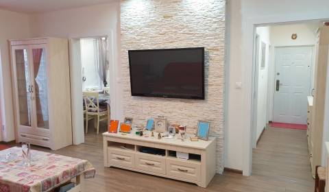 SALE - Completely reconstructed and furnished flat - Nitra, Centre