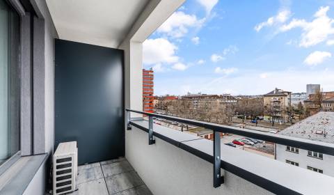 New building 1-bedroom apartment in downtown Bratislava