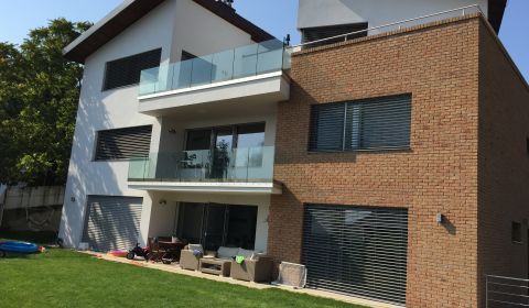 Rent Three bedroom apartment, Three bedroom apartment, Bratislava - St
