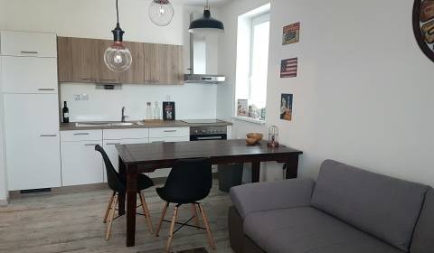 PRENÁJOM - 2 izbový byt v novostavbe s parkovacím miestom - Nitra