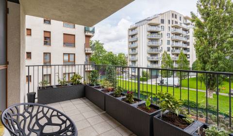 SOLD Sunny 3 bdr apt, 112,8 m2, 2x bathroom, parking, BORIA