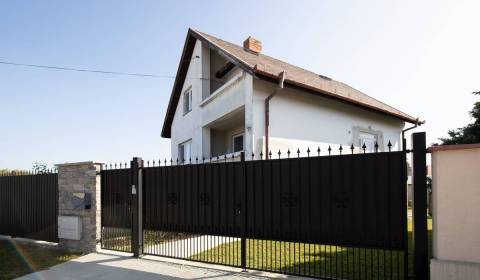 Sale Family house, Family house, neuvedená, Dunajská Streda, Slovakia