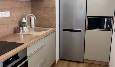 Rent One bedroom apartment, One bedroom apartment, Banská Bystrica, Sl