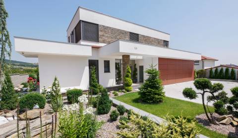 Luxusná novostavba / 6-izb.vila / 584 m² / Limbach.