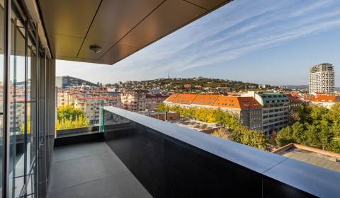 Exclusive 2bdr apt 115 m2, amazing view, parkings, FIVE STAR RESIDENCE