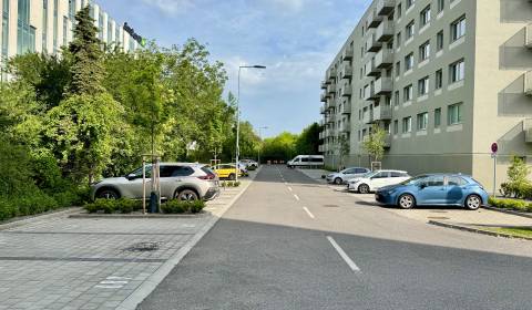Sale Garage, Garage, Ivánska cesta, Bratislava - Ružinov, Slovakia