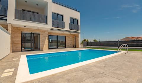 Sale Villa, Villa, Vodice, Croatia