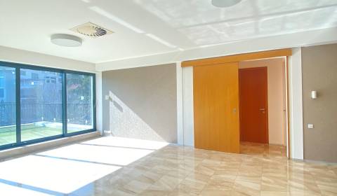 Rent Three bedroom apartment, Three bedroom apartment, Hlboká, Bratisl