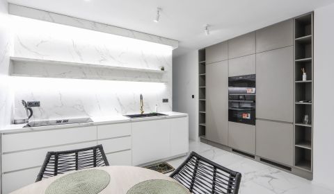 Sale Three bedroom apartment, Three bedroom apartment, Rekreačná, Pieš