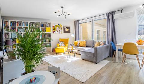 2-bdr apt near Medical Garden, new building, 86m2, balcony, garage
