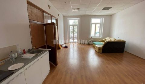 Rent Commercial premises, Commercial premises, Hlavné námestie, Rimavs