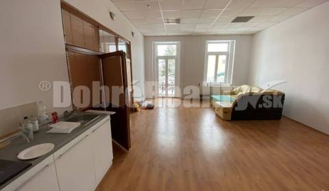 Rent Commercial premises, Commercial premises, Hlavné námestie, Rimavs