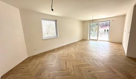Sale Two bedroom apartment, Two bedroom apartment, Nádražná, Trenčín, 