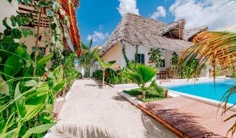 CHARMING APARTMENT HOTEL FOR SALE