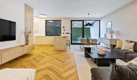 Unique, design 3bdr duplex 155m2, terrace, parking, luxurious villa
