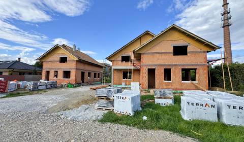 Sale Two bedroom apartment, Two bedroom apartment, Záhradná, Piešťany,