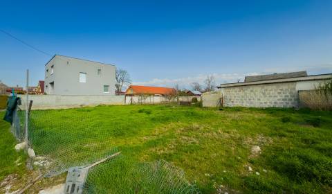 Sale Land – for living, Land – for living, Potvorice, Nové Mesto nad V