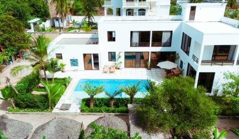 MODERN ISLAND CHARM IN KIWENGWA