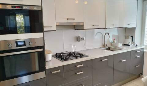 Rent Two bedroom apartment, Two bedroom apartment, Červenej armády, Ma