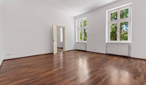 Sale Two bedroom apartment, Two bedroom apartment, Banskobystrická, Br