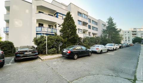 Sale Three bedroom apartment, Three bedroom apartment, Martinengova, B