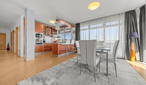 Rent Three bedroom apartment, Three bedroom apartment, Palisády, Brati