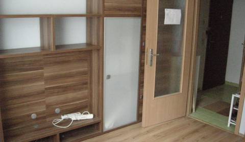 Sale Three bedroom apartment, Three bedroom apartment, Cabanova, Brati