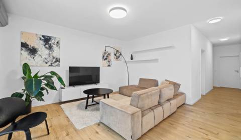 Spacious 4-Room Apartment with Terrace in SLNEČNICE, Bratislava