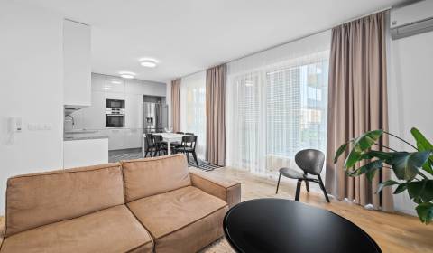 Spacious 4-Room Apartment with Terrace in SLNEČNICE, Bratislava