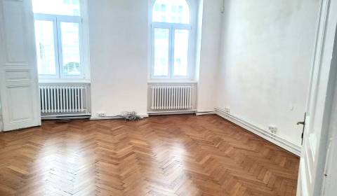 Rent Three bedroom apartment, Three bedroom apartment, Leškova, Bratis