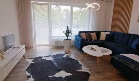Rent One bedroom apartment, One bedroom apartment, Podtatranská, Popra
