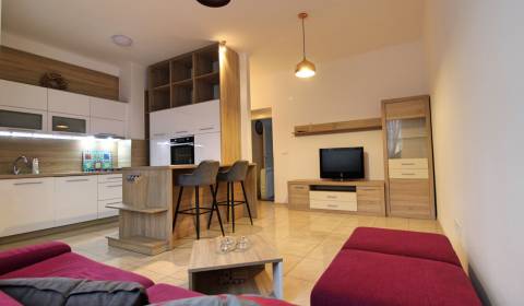 Rent Two bedroom apartment, Two bedroom apartment, Štúrova, Nitra, Slo