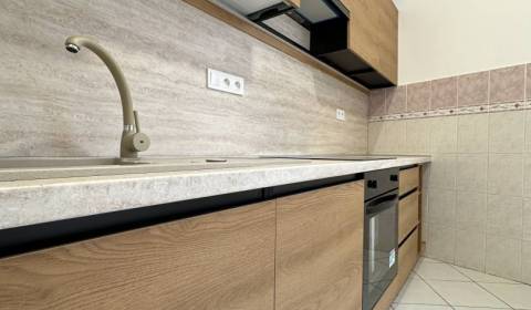 Rent Two bedroom apartment, Two bedroom apartment, Biskupa Királya, Ko