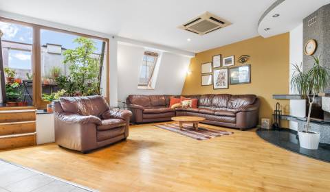 Sale Three bedroom apartment, Three bedroom apartment, Štefánikova, Br