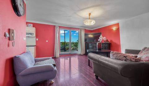 Sale Three bedroom apartment, Three bedroom apartment, Dúhova, Senec,