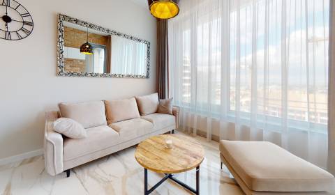 Luxury apartment on the 27th floor - available SEP/2025