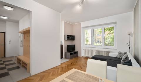 Sale Two bedroom apartment, Two bedroom apartment, Karadžičova, Bratis