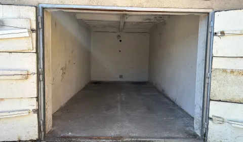 Sale Garage, Garage, Astronomická, Bratislava - Ružinov, Slovakia
