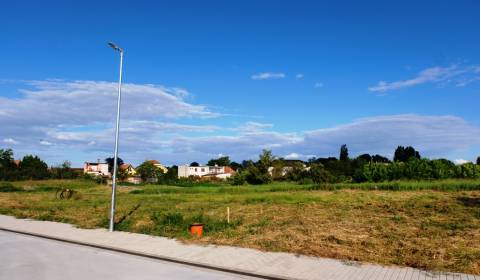Sale Land – for living, Land – for living, Cintorínska, Senec, Slovaki