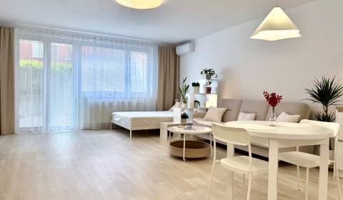 Rent Studio, Studio, Na križovatkách, Bratislava - Ružinov, Slovakia