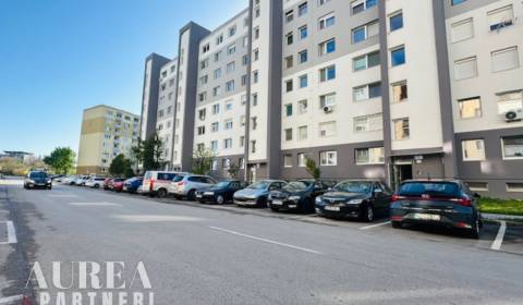 Sale Two bedroom apartment, Two bedroom apartment, T.Vansovej, Nové Zá