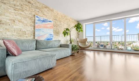 Sale Three bedroom apartment, Three bedroom apartment, Lichnerova, Sen