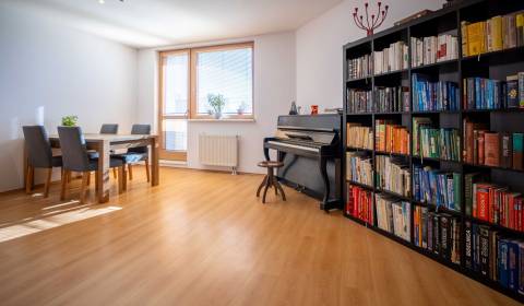 Sale Two bedroom apartment, Záhradnícka, Bratislava