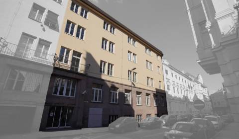 Sale Three bedroom apartment, Three bedroom apartment, Gunduličova, Br