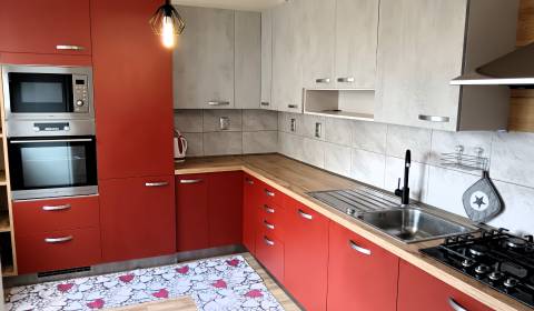 Rent Three bedroom apartment, Three bedroom apartment, Novomeského, Po