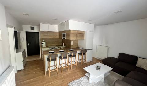Sale Two bedroom apartment, Two bedroom apartment, Kúpeľná, Komárno, S